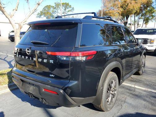 2022 Nissan Pathfinder SV 2WD