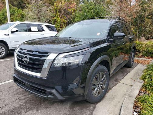 2022 Nissan Pathfinder SV 2WD