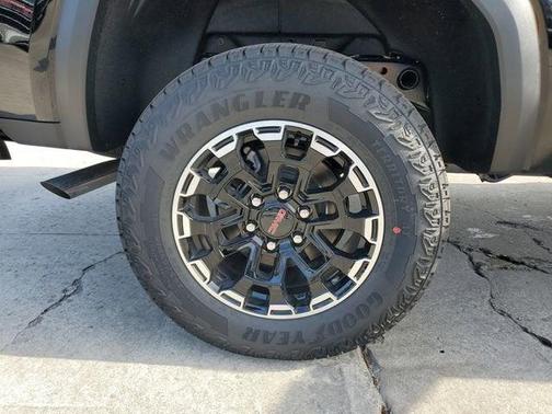 Onyx Black 2026 GMC Canyon AT4