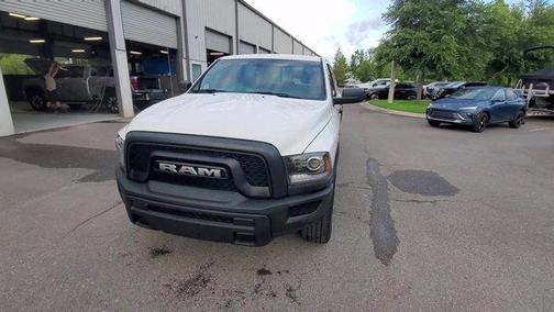 2024 RAM 1500 Classic Warlock Crew Cab 4x2 5'7' Box