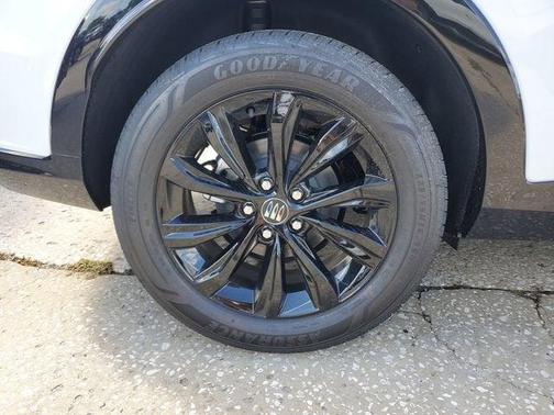 Summit White 2026 Buick Envista Sport Touring FWD