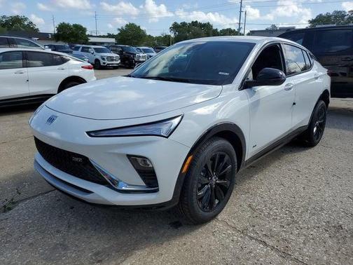 Summit White 2026 Buick Envista Sport Touring FWD