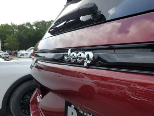2022 Jeep Grand Cherokee Limited X