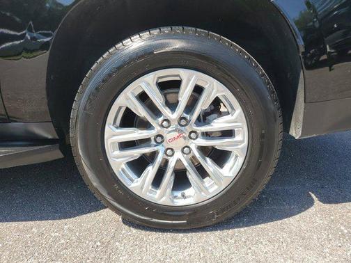 2024 GMC Yukon XL SLT