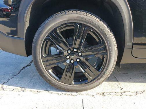 2026 GMC Acadia FWD Elevation