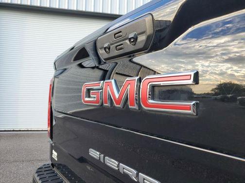 Onyx Black 2024 GMC Sierra 1500 AT4