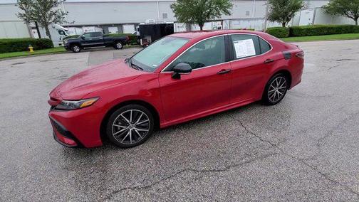 2024 Toyota Camry SE