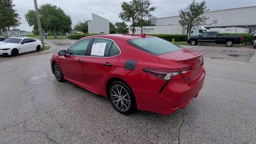 2024 Toyota Camry SE