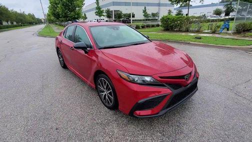 2024 Toyota Camry SE