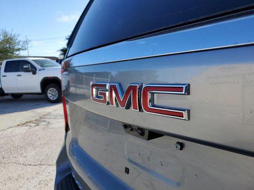 2026 GMC Yukon XL 2WD Elevation