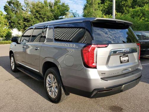 Satin Steel Metallic 2022 GMC Yukon XL SLT