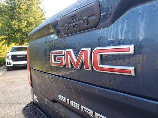 Pacific Blue Metallic 2021 GMC Sierra 1500 SLE