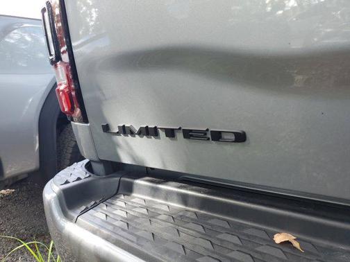 2024 RAM 2500 Limited Crew Cab 4x4 6'4' Box