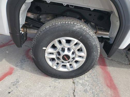 2025 GMC Sierra 2500 Base