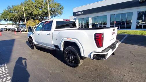 2025 GMC Sierra 2500 AT4