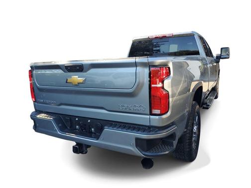 Sterling Gray Metallic 2026 Chevrolet Silverado 3500 High Country