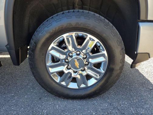 Sterling Gray Metallic 2026 Chevrolet Silverado 3500 High Country