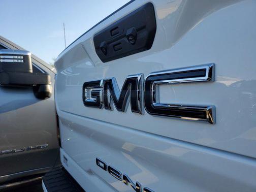 2025 GMC Sierra 2500 Denali Ultimate