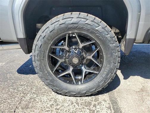 2025 GMC Sierra 2500 SLT