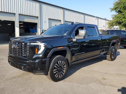 2025 GMC Sierra 3500 Denali