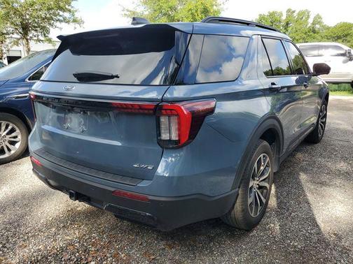 Vapor Blue Metallic 2025 Ford Explorer ST-Line
