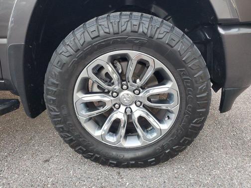 Granite Crystal Metallic Clearcoat 2021 RAM 1500 Laramie