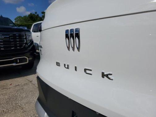 2025 Buick Envista Preferred FWD