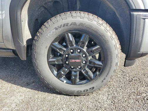 2025 GMC Sierra 2500 AT4