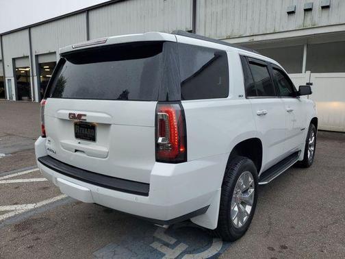 Summit White 2017 GMC Yukon SLT