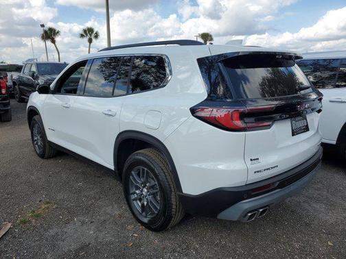 2026 GMC Acadia Elevation FWD