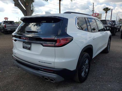 2026 GMC Acadia Elevation FWD