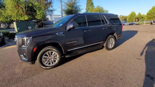 2023 GMC Yukon SLT