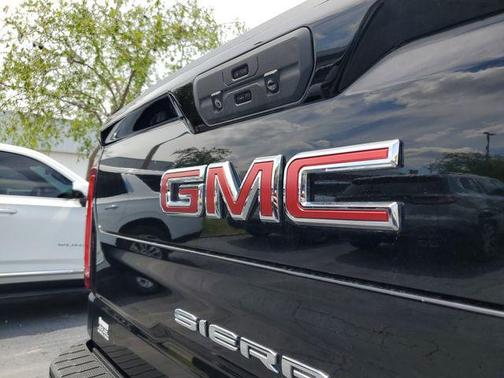 Onyx Black 2021 GMC Sierra 1500 AT4