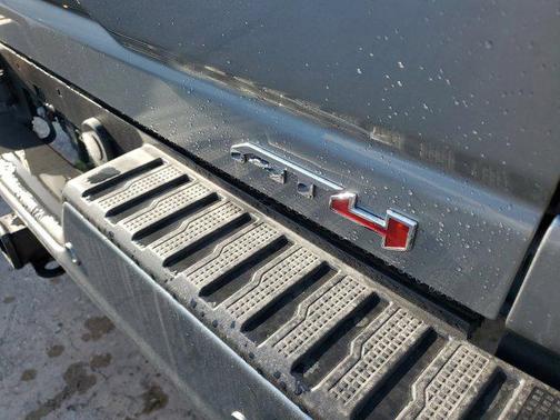 2025 GMC Sierra 2500 AT4
