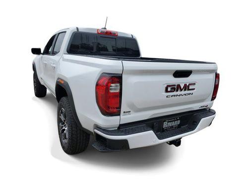 2025 GMC Canyon Base