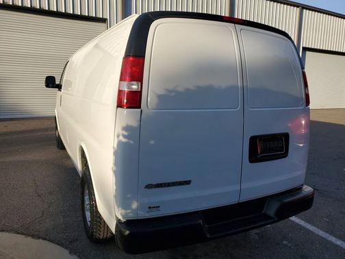 Summit White 2025 Chevrolet Express 2500 Work Van