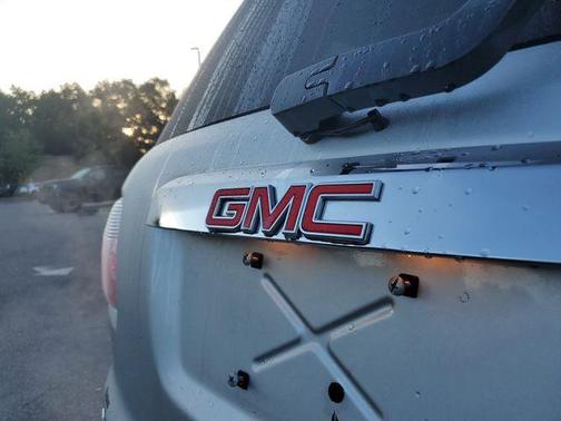 Quicksilver Metallic 2012 GMC Acadia SL