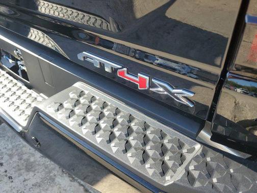 2025 GMC Canyon Base