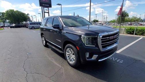 2023 GMC Yukon SLT