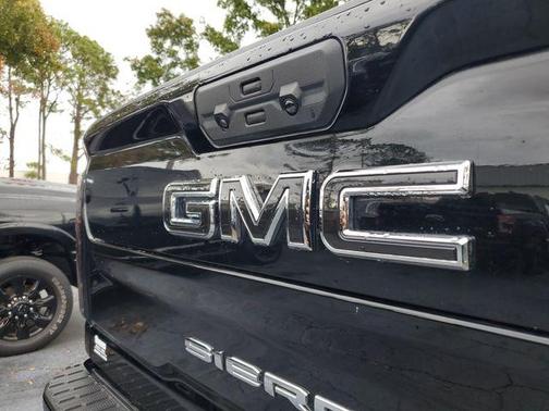 2025 GMC Sierra 2500 AT4