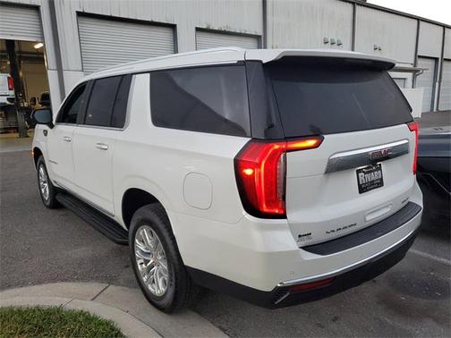 2024 GMC Yukon XL SLT