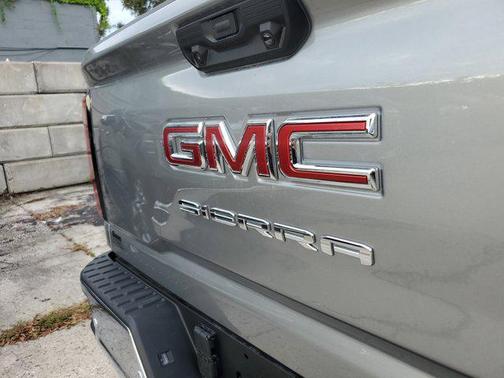 2026 GMC Sierra 2500 SLT