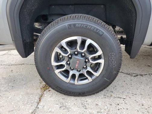 2026 GMC Sierra 2500 SLT