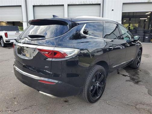 2023 Buick Enclave Essence FWD