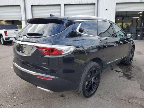 2023 Buick Enclave Essence FWD