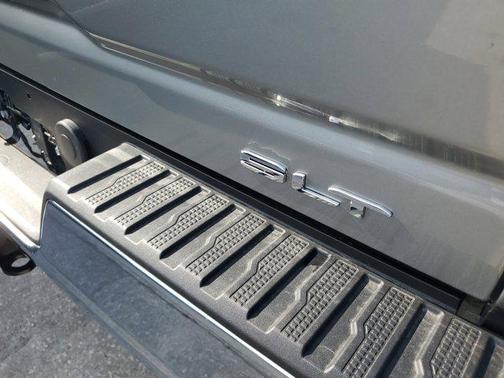 2025 GMC Sierra 2500 SLT