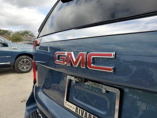 2026 GMC Yukon XL 2WD Elevation