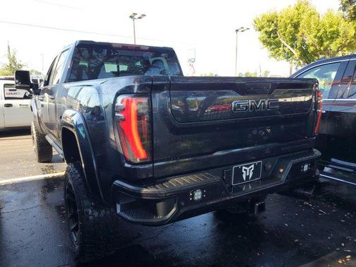 2025 GMC Sierra 2500 AT4