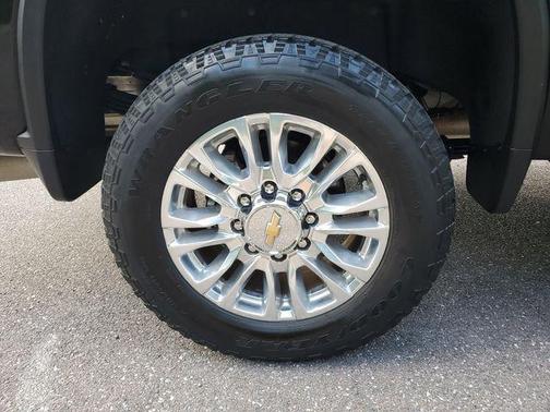Black Metallic 2023 Chevrolet Silverado 3500 High Country