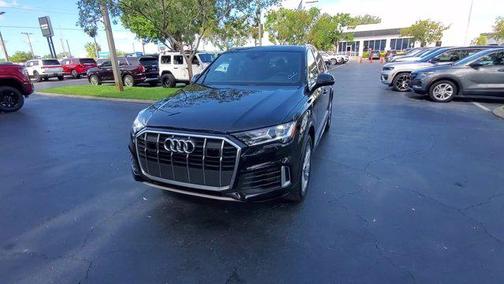 2021 Audi Q7 55 Premium Plus